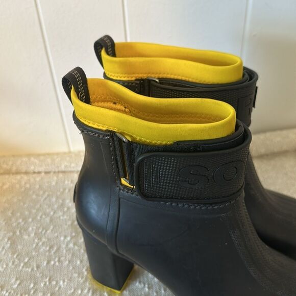 SOREL Medina III Waterproof Heeled Ankle Rain Boot Black Booties Womens 9.5 - Picture 5 of 13